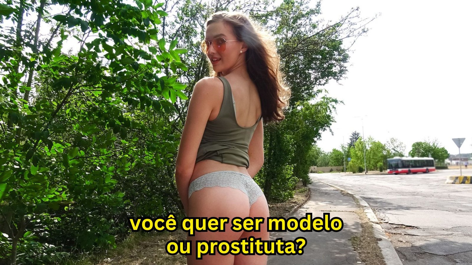 Novinha Traindo o Namorado no Mato – Porno Legendado